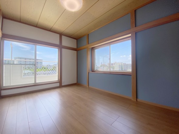 一日の疲れをいやしてくれる主寝室。時を忘れて過ごす場所として過ごせるお部屋です。