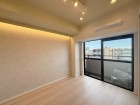 一日の疲れをいやしてくれる主寝室。時を忘れて過ごす場所として過ごせるお部屋です。