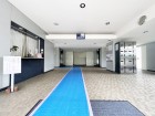 お客様をお迎えする玄関は落ち着いた雰囲気。