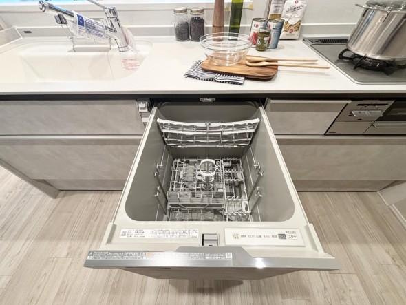 食洗機付き。家事の手助けとして。