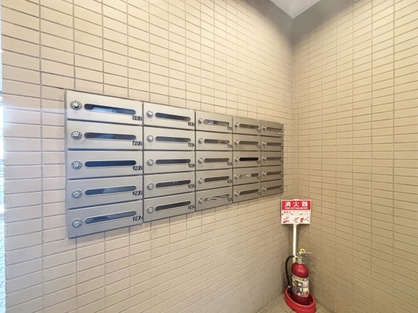 住戸専用の郵便受け。