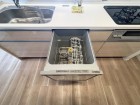 食洗機付き。家事の手助けとして。