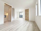 家族と過ごす時間を大切にしたい方にぴったりの明るくゆとりある住空間です。