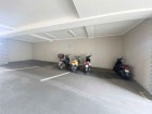 敷地内バイク置場