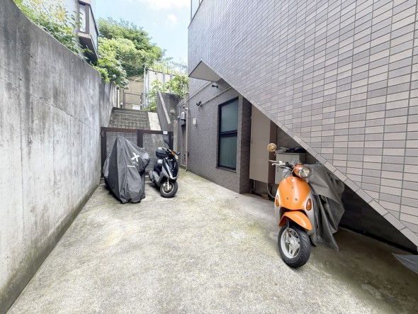 バイク置き場