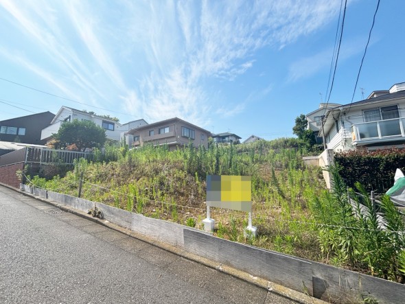 周辺は閑静な住宅街につき落ち着いた環境です。