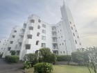 爽やかな青空の下に贅沢なほどに降り注ぐ陽光、豊かな居住性と、クオリティが見事に調和した住空間は、住まうことの喜びを感じさせてくれ