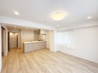 LDK15帖。のびのびとくつろげるリビングは、家族のコミュニケーションの場として、みんなが集まる一番の場所に。