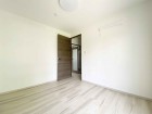 一日の疲れをいやしてくれる主寝室。時を忘れて過ごす場所として過ごせるお部屋です。