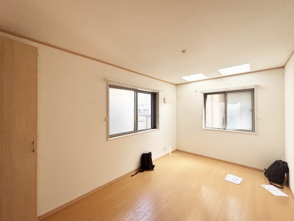 洋室7.6帖。一日の疲れをいやしてくれる主寝室。時を忘れて過ごす場所として過ごせるお部屋です。