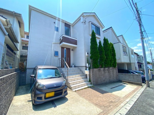 周辺は閑静な住宅街につき落ち着いた環境です。