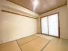 客間やお子様の遊び場として多用途にお使い頂けます。  