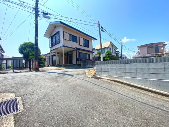 前面道路含む現地写真（南側道路）