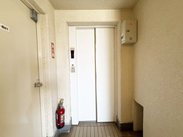 エレベーター