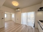 家族と過ごすひと時を優しく包み込むリビングダイニング。