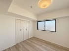 感性を育むプライベートルームはシンプルでスマートな空間。