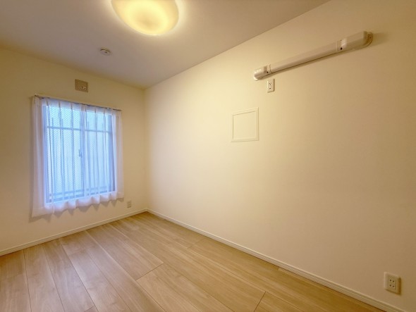 一日の疲れをいやしてくれる主寝室。時を忘れて過ごす場所として過ごせるお部屋です。