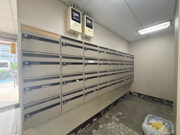 住戸専用の郵便受け。