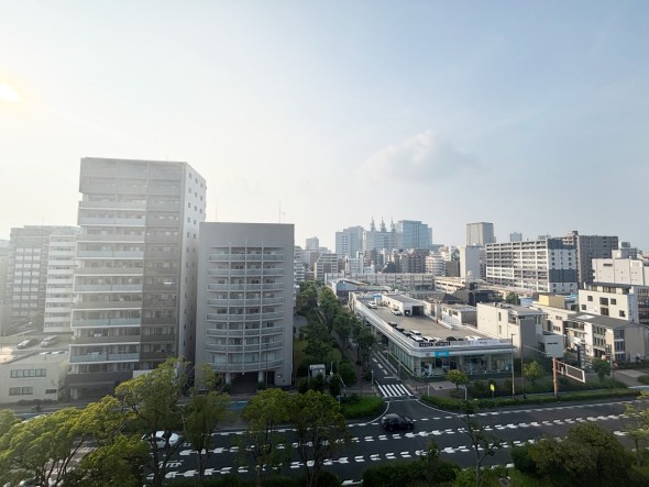 マンションからの眺望。開放的な眺望が広がります