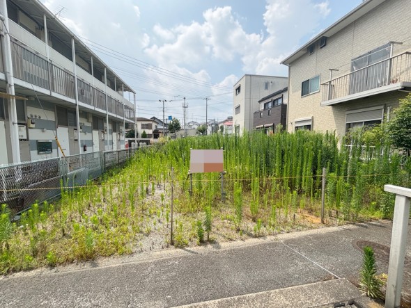 周辺は閑静な住宅街につき落ち着いた環境です。