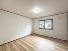 明るくあたたかな居室では、朝の目覚めも気持ちよく起きられます。