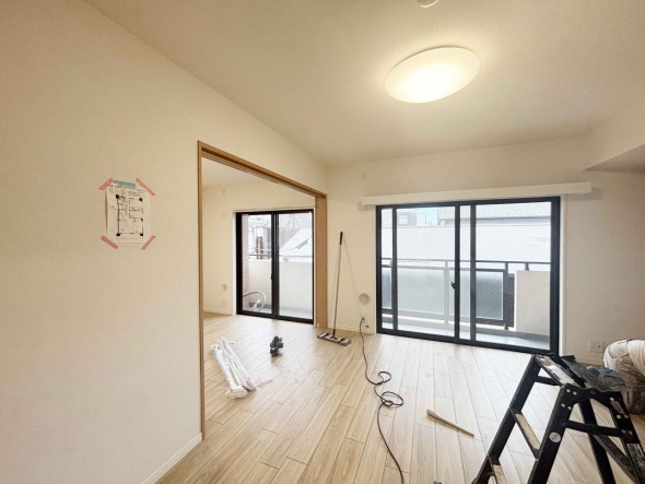 家族と過ごす時間を大切にしたい方にぴったりの明るくゆとりある住空間です。