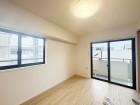 明るくあたたかな居室では、朝の目覚めも気持ちよく起きられます。
