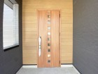 居住者の帰り、訪れる方を優しく迎え、やすらぎに満ちた生活空間を予感させる。健やかな暮らしを楽しめそう。