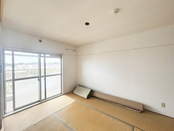 和室6帖。明るくあたたかな居室では、朝の目覚めも気持ちよく起きられます。