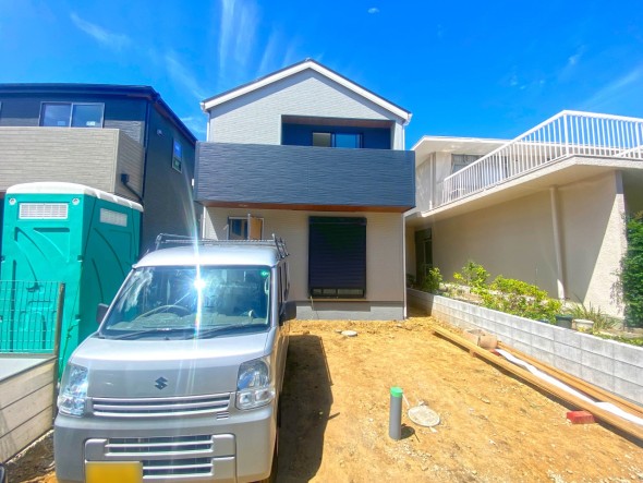 建物の完成が待ち遠しいですね。