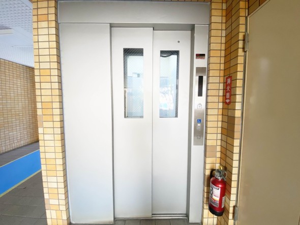 エレベーター