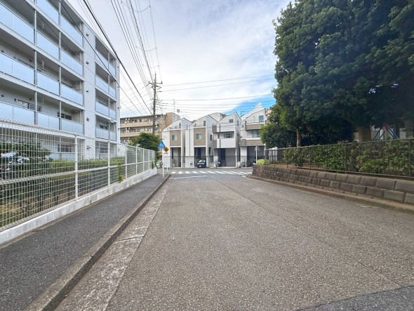 前面道路含む現地写真