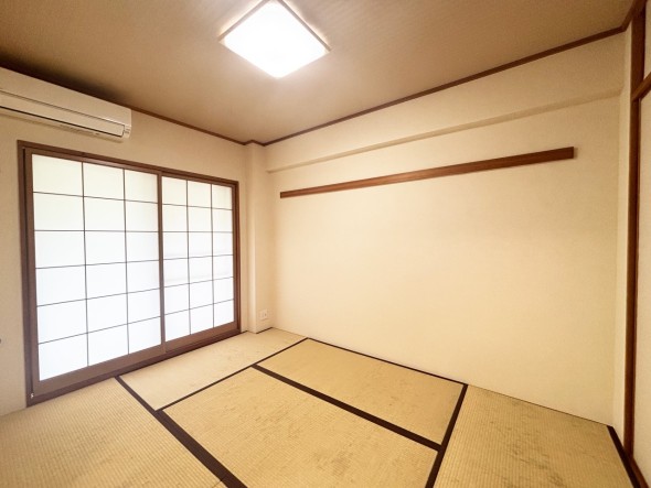 客間やお子様の遊び場として多用途にお使い頂けます。  