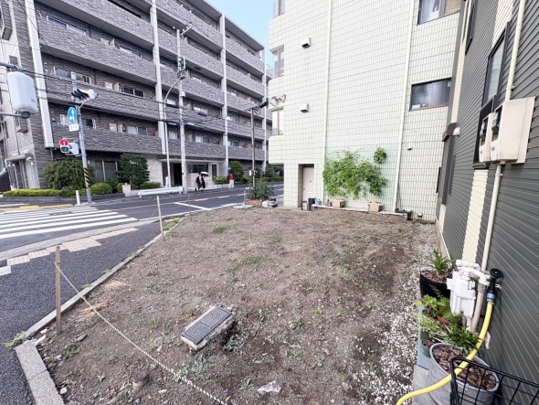お好きなハウスメーカーにて建築が可能です。