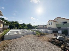 周辺は閑静な住宅街につき落ち着いた環境です。