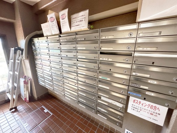 住戸専用の郵便受け。