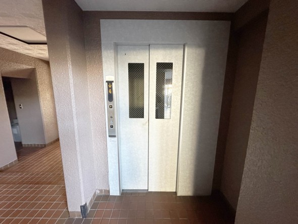 エレベーター