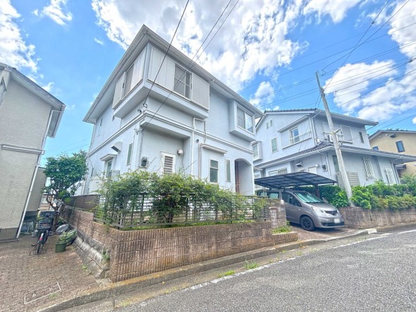 周辺は閑静な住宅街につき落ち着いた環境です。