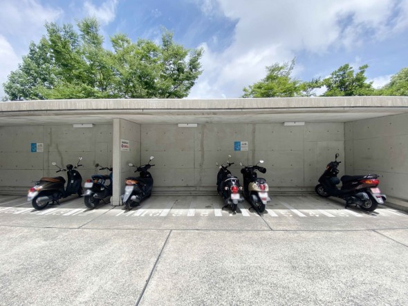 バイク置き場。空き状況等に関しましてはお気軽にお問い合わせください。