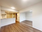 家族と過ごす時間を大切にしたい方にぴったりの明るくゆとりある住空間です。