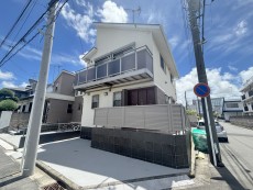 爽やかな青空の下に贅沢なほどに降り注ぐ陽光、豊かな居住性と、クオリティが見事に調和した住空間は、住まうことの喜びを感じさせてくれ