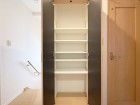 各居室にしっかりサイズの収納がございます。