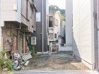 車2台駐車可能なカースペース部分です 現地土地写真