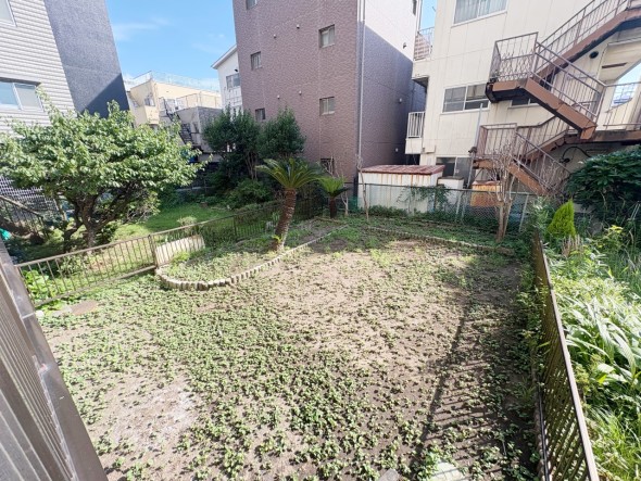 専用庭がございますので、ガーデニングなどお楽しみいただけます
