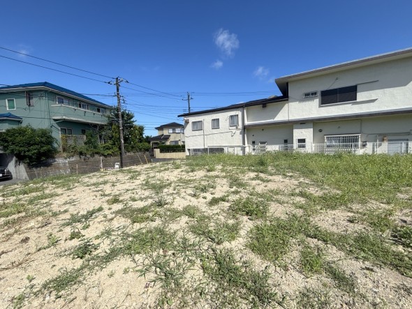 建築条件なしの売地です。お好きなハウスメーカーで建築していただけます。