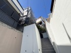 爽やかな青空の下に贅沢なほどに降り注ぐ陽光、豊かな居住性と、クオリティが見事に調和した住空間は、住まうことの喜びを感じさせてくれ