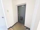 ゆとりある玄関スペース。