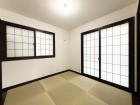 客間やお子様の遊び場として多用途にお使い頂けます。  