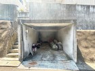 雨が降った際にも汚れにくい地下車庫。