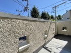 日差しの差し込むバルコニー